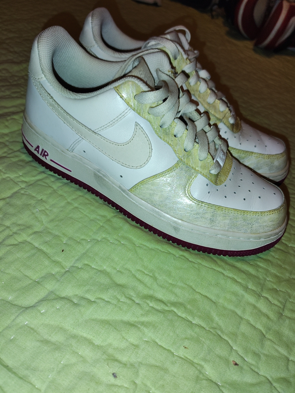 Nike White and Yellow Accent Low-Top Athletic Sneakers